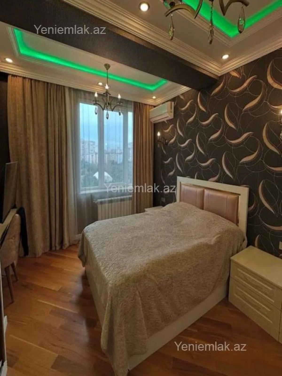 Satılır 4 otaqlı yeni tikili 150 m²