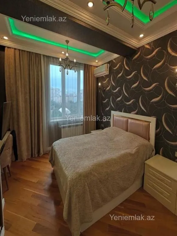 Satılır 4 otaqlı yeni tikili 150 m²