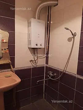 Satılır 3 otaqlı köhnə tikili 60 m²