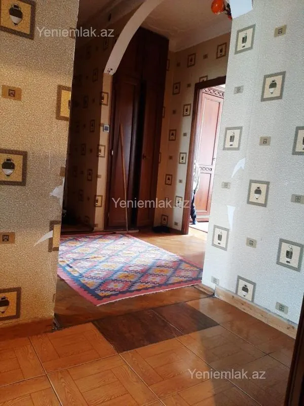 Satılır 3 otaqlı köhnə tikili 60 m²