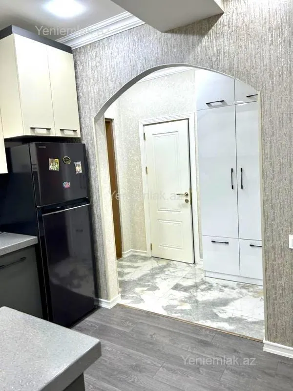 Satılır 2 otaqlı yeni tikili 60 m²