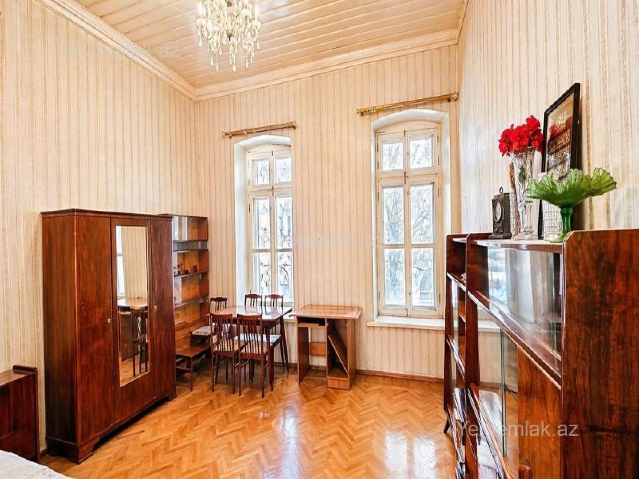 Satılır 3 otaqlı köhnə tikili 70 m²