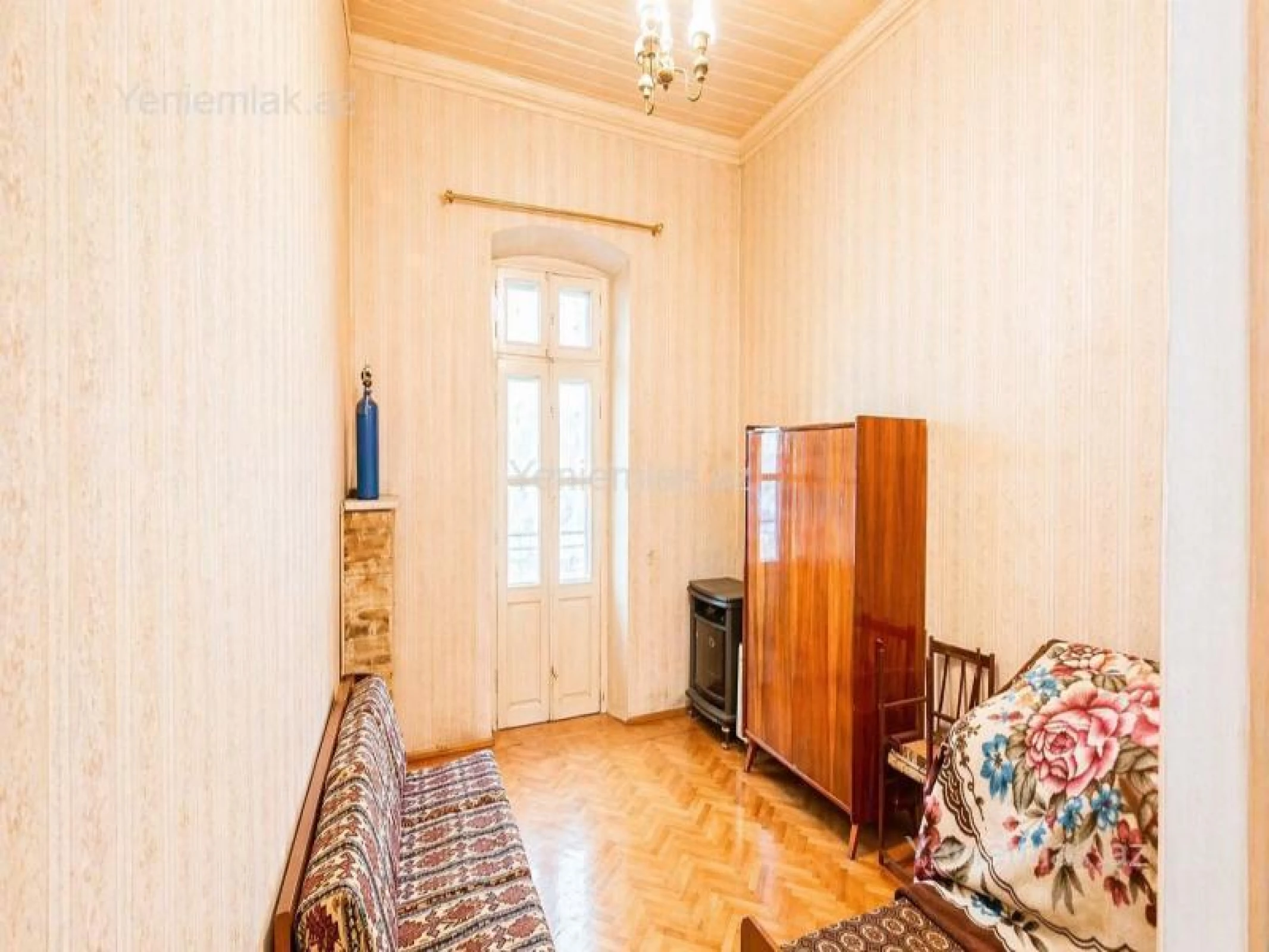 Satılır 3 otaqlı köhnə tikili 70 m²