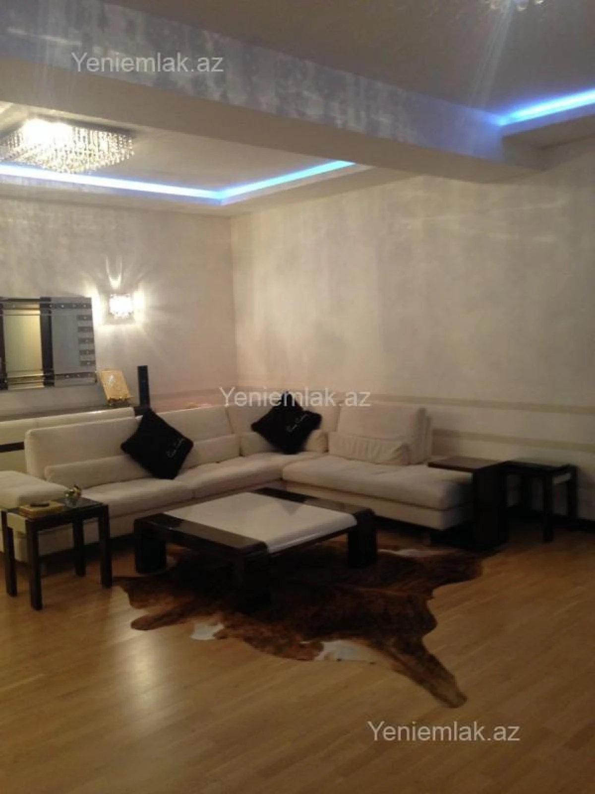 Satılır 3 otaqlı yeni tikili 150 m²