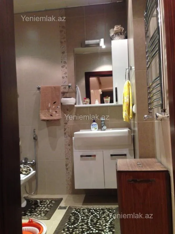 Satılır 3 otaqlı yeni tikili 150 m²