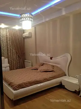Satılır 3 otaqlı yeni tikili 150 m²
