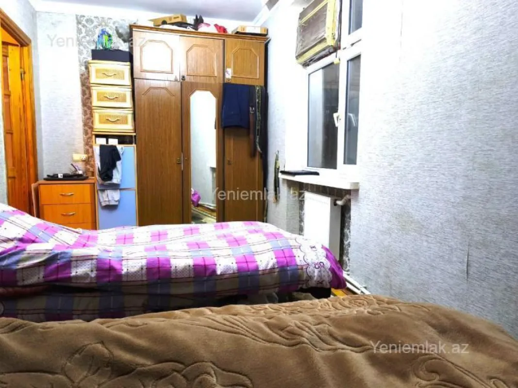 Satılır 2 otaqlı köhnə tikili 55 m²