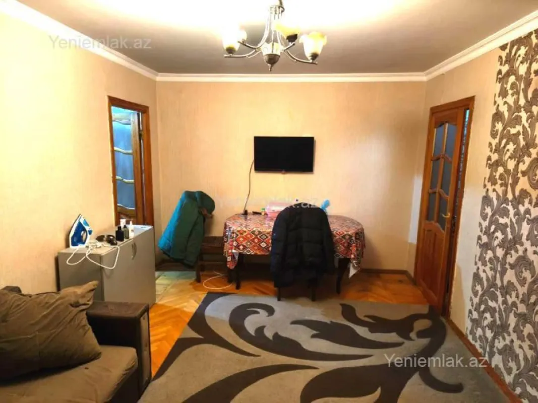 Satılır 2 otaqlı köhnə tikili 55 m²