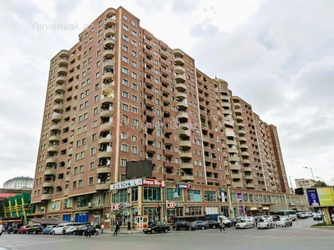 Satılır 3 otaqlı yeni tikili 100 m²