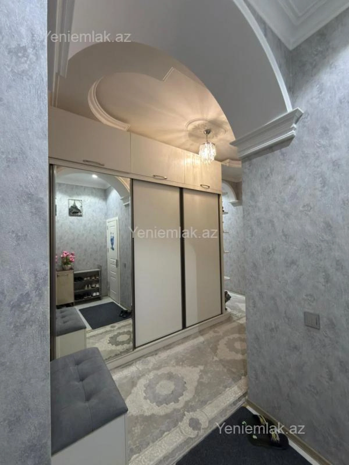 Satılır 2 otaqlı yeni tikili 77 m²