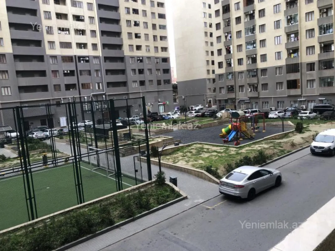 Satılır 4 otaqlı yeni tikili 110 m²