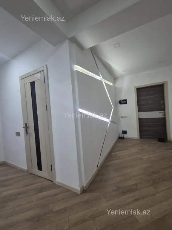 Satılır 2 otaqlı yeni tikili 95 m²