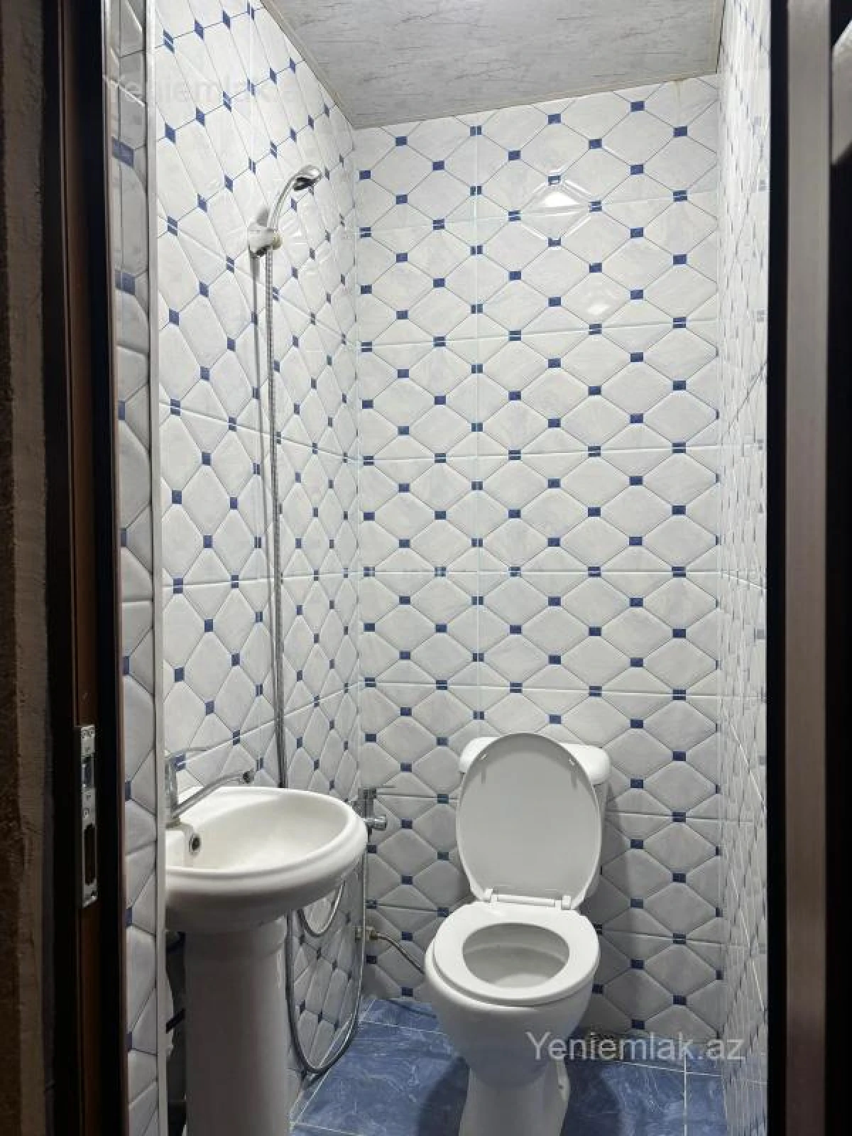 Satılır 7 otaqlı həyət evi 180 m²