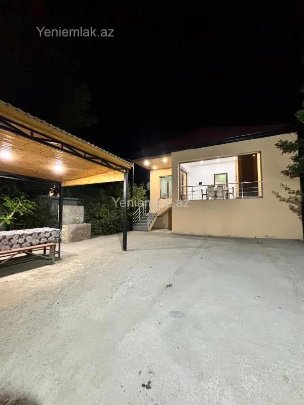 Satılır 7 otaqlı həyət evi 180 m²