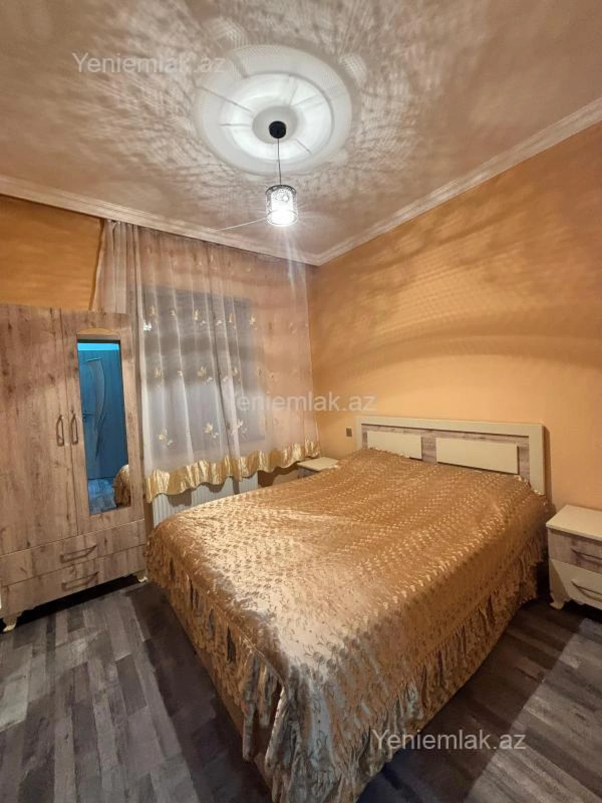 Satılır 7 otaqlı həyət evi 180 m²