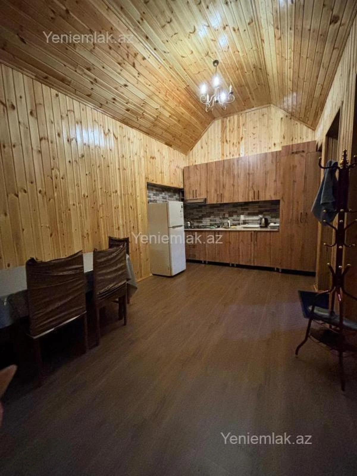 Satılır 7 otaqlı həyət evi 180 m²