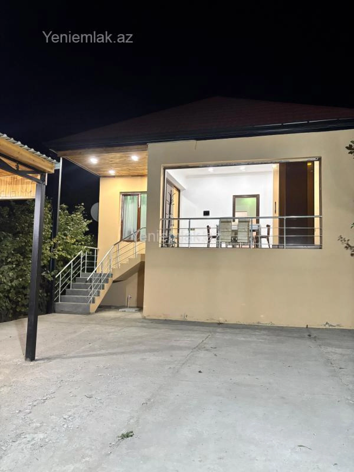 Satılır 7 otaqlı həyət evi 180 m²