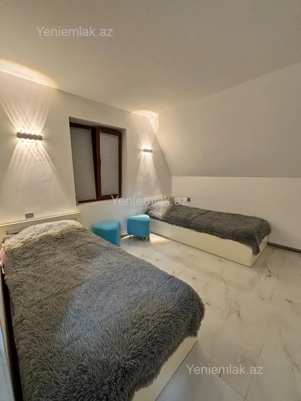 Satılır 7 otaqlı həyət evi 180 m²