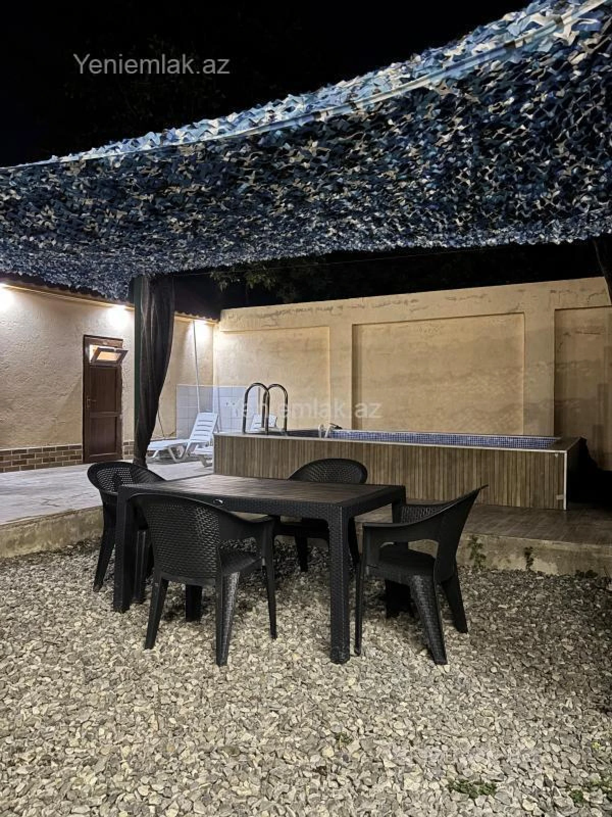 Satılır 7 otaqlı həyət evi 180 m²