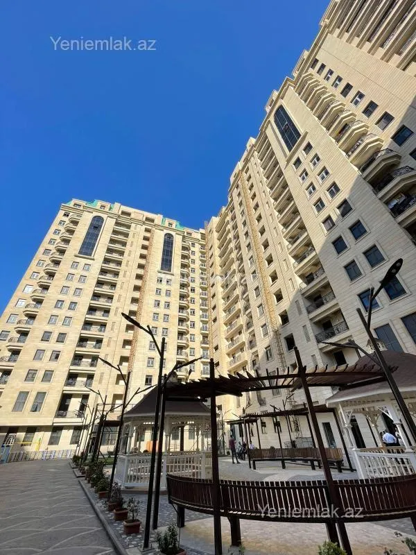 Satılır 4 otaqlı yeni tikili 212 m²