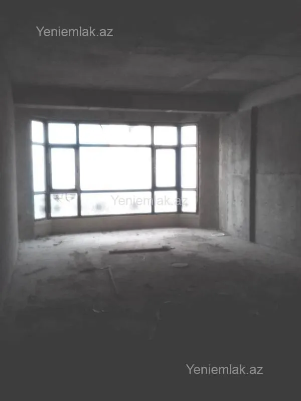 Satılır 4 otaqlı yeni tikili 212 m²