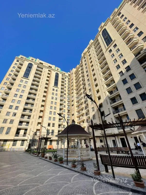 Satılır 4 otaqlı yeni tikili 212 m²