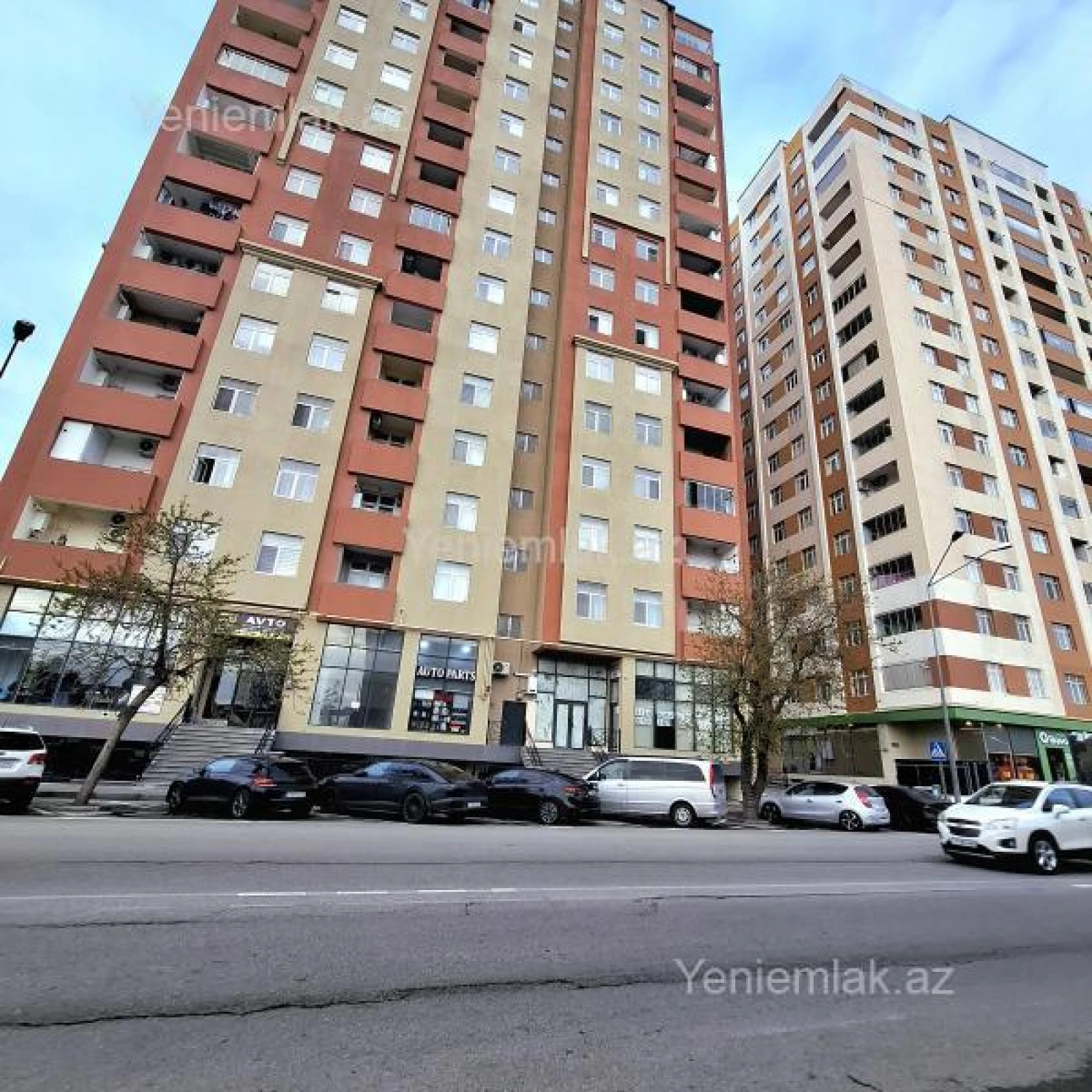 Satılır 2 otaqlı yeni tikili 75 m²