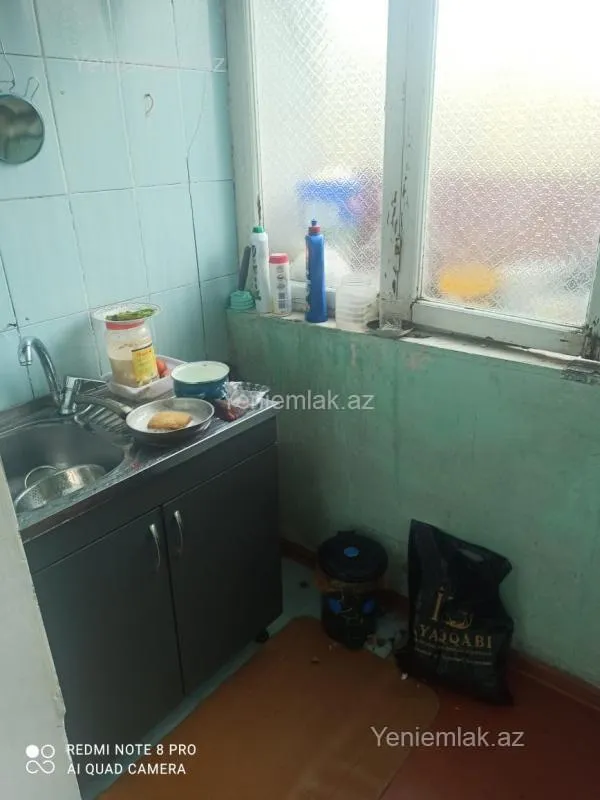 Satılır 2 otaqlı köhnə tikili 60 m²