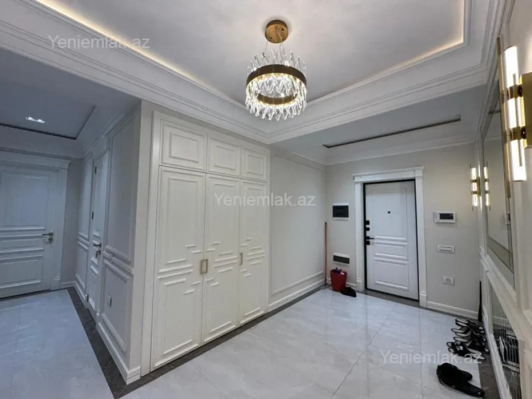 Satılır 4 otaqlı yeni tikili 171 m²