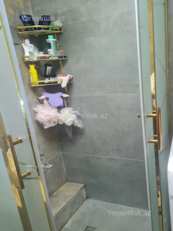 Satılır 3 otaqlı köhnə tikili 72 m²