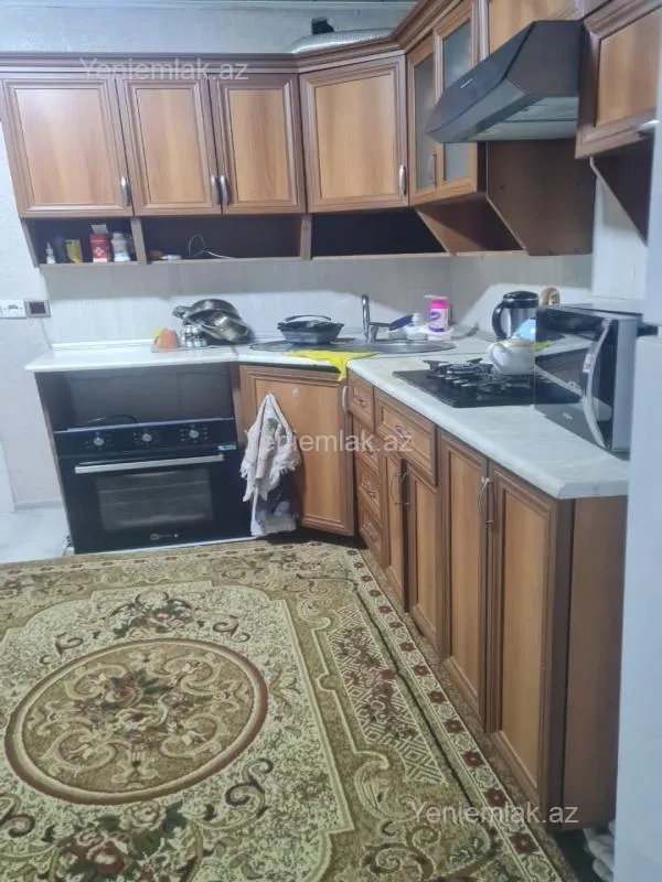 Satılır 3 otaqlı köhnə tikili 72 m²