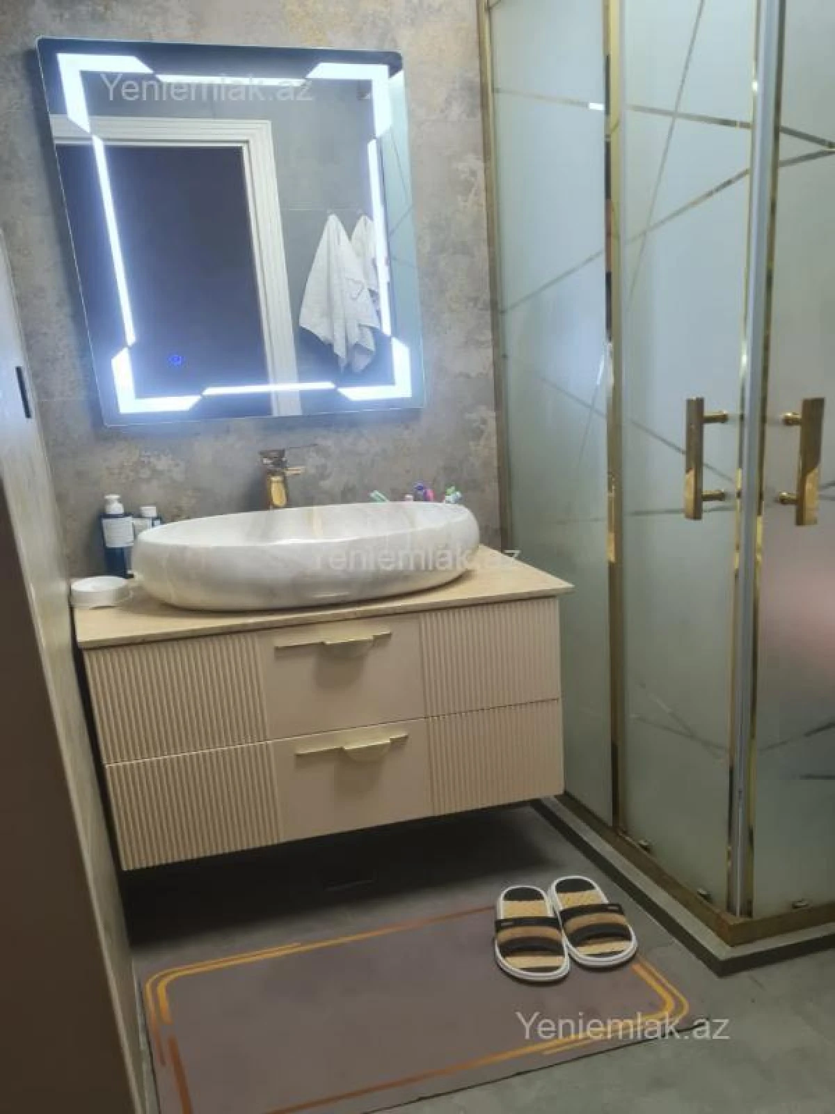 Satılır 3 otaqlı köhnə tikili 72 m²