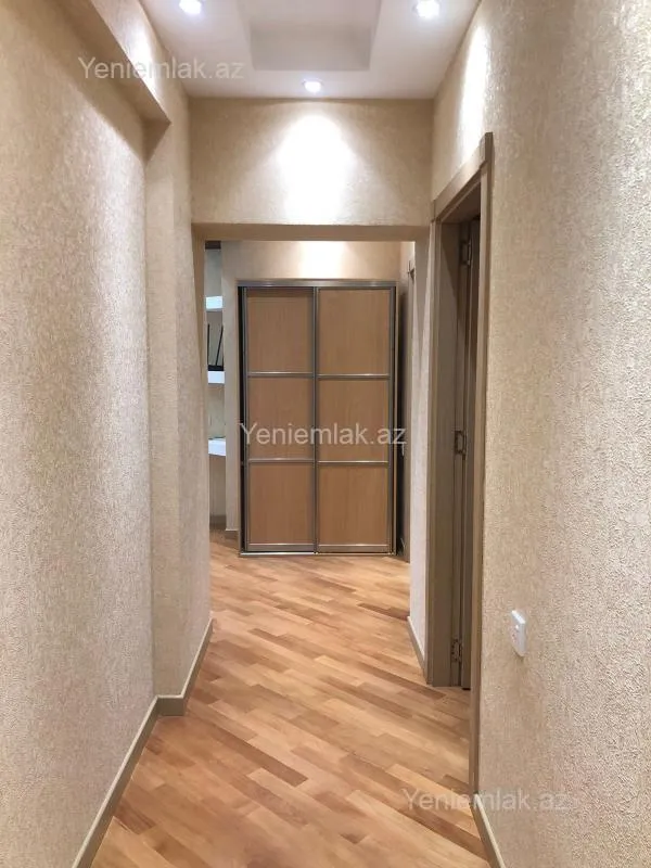 Satılır 3 otaqlı yeni tikili 115 m²