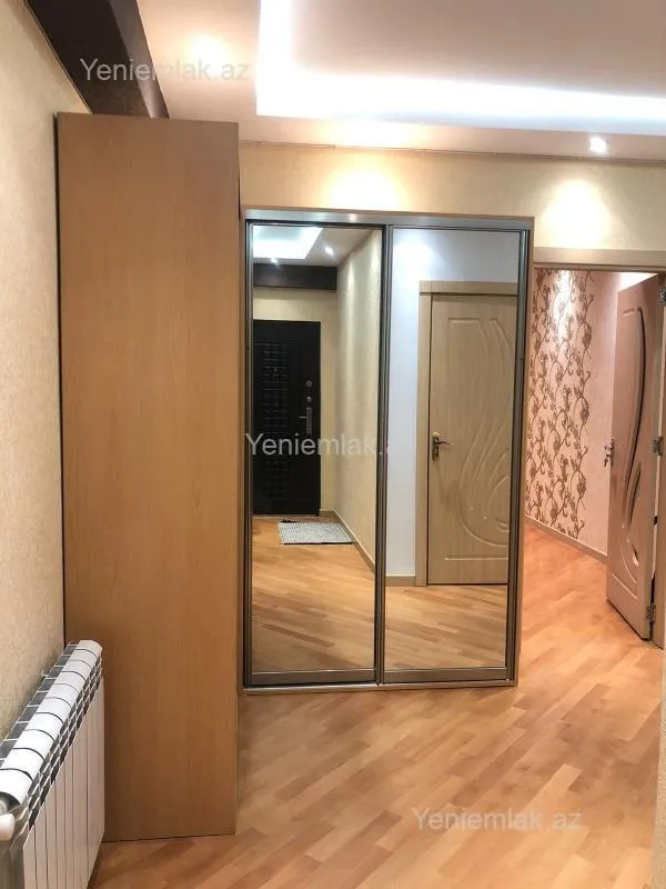Satılır 3 otaqlı yeni tikili 115 m²