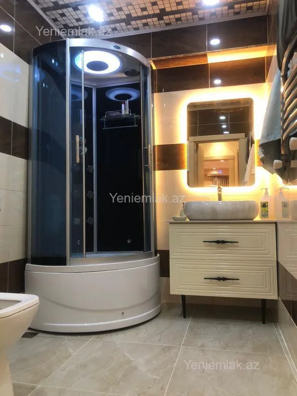 Satılır 3 otaqlı yeni tikili 115 m²