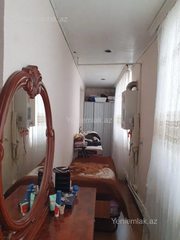 Satılır 2 otaqlı köhnə tikili 60 m²