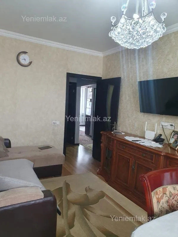 Satılır 2 otaqlı köhnə tikili 60 m²