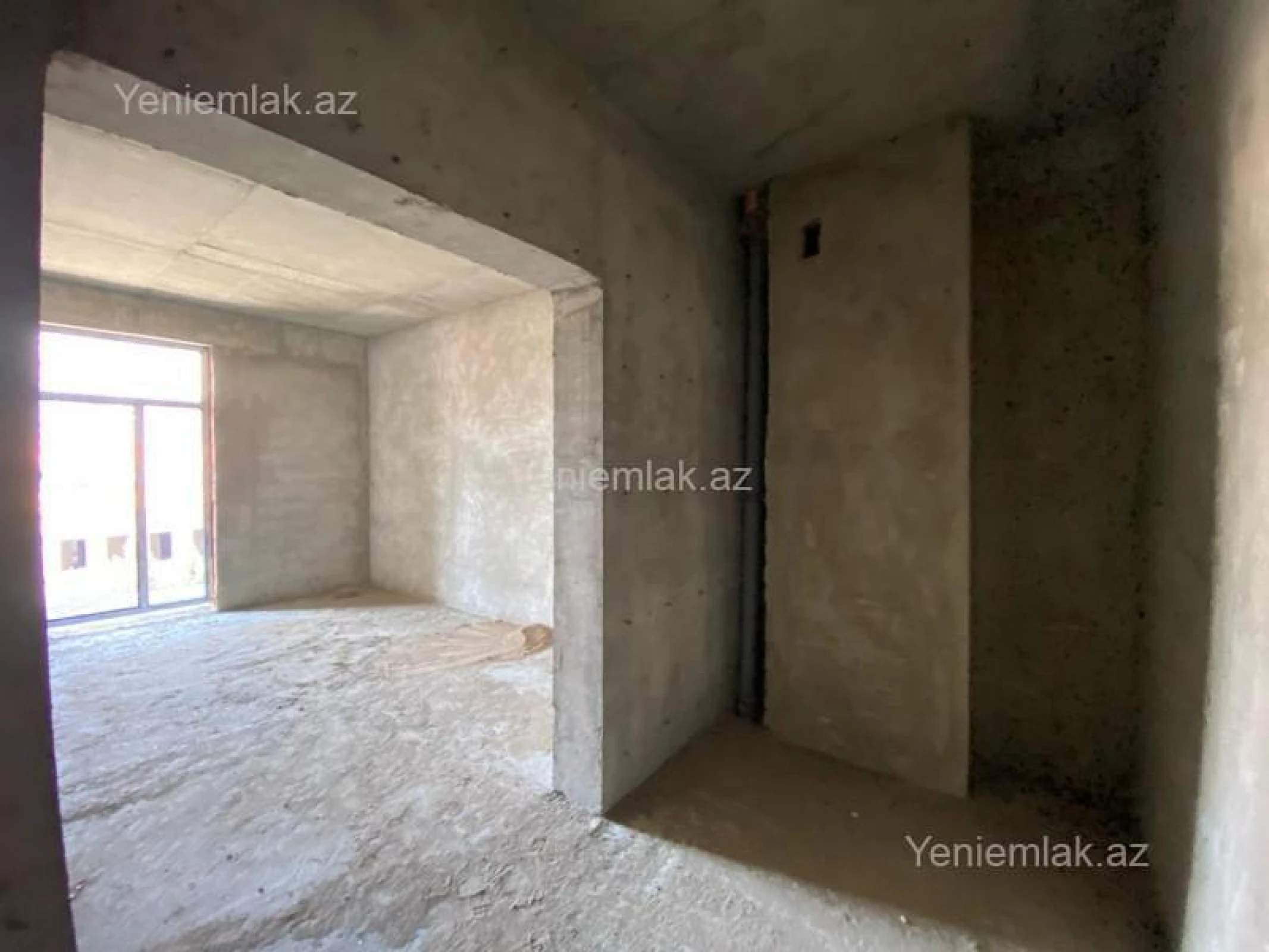 Satılır 2 otaqlı yeni tikili 82 m²