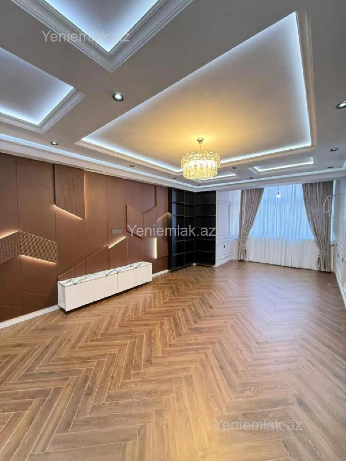 Satılır 4 otaqlı yeni tikili 135 m²