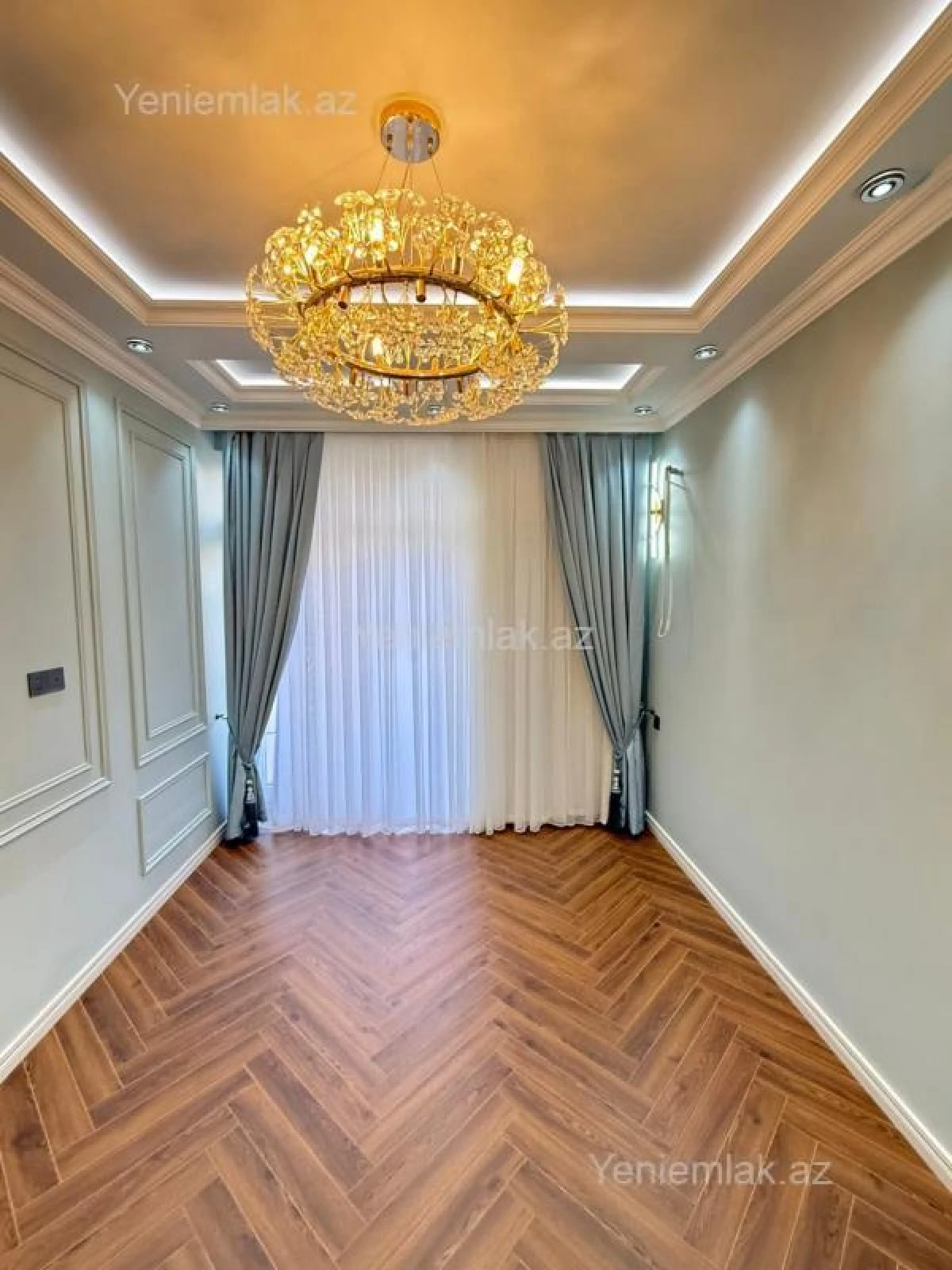 Satılır 4 otaqlı yeni tikili 135 m²