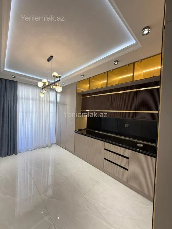 Satılır 4 otaqlı yeni tikili 135 m²