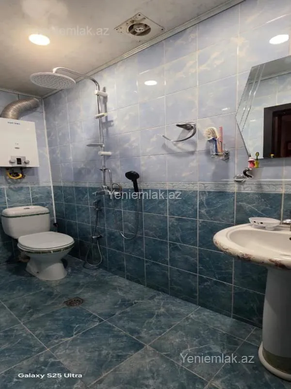 Satılır 3 otaqlı köhnə tikili 90 m²