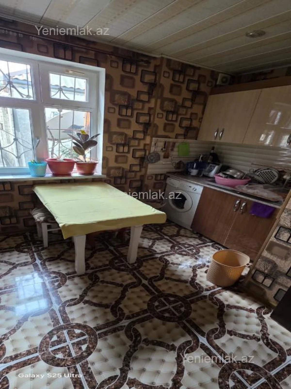 Satılır 3 otaqlı köhnə tikili 90 m²