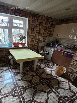 Satılır 3 otaqlı köhnə tikili 90 m²