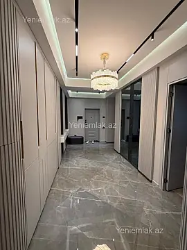 Satılır 3 otaqlı yeni tikili 135 m²