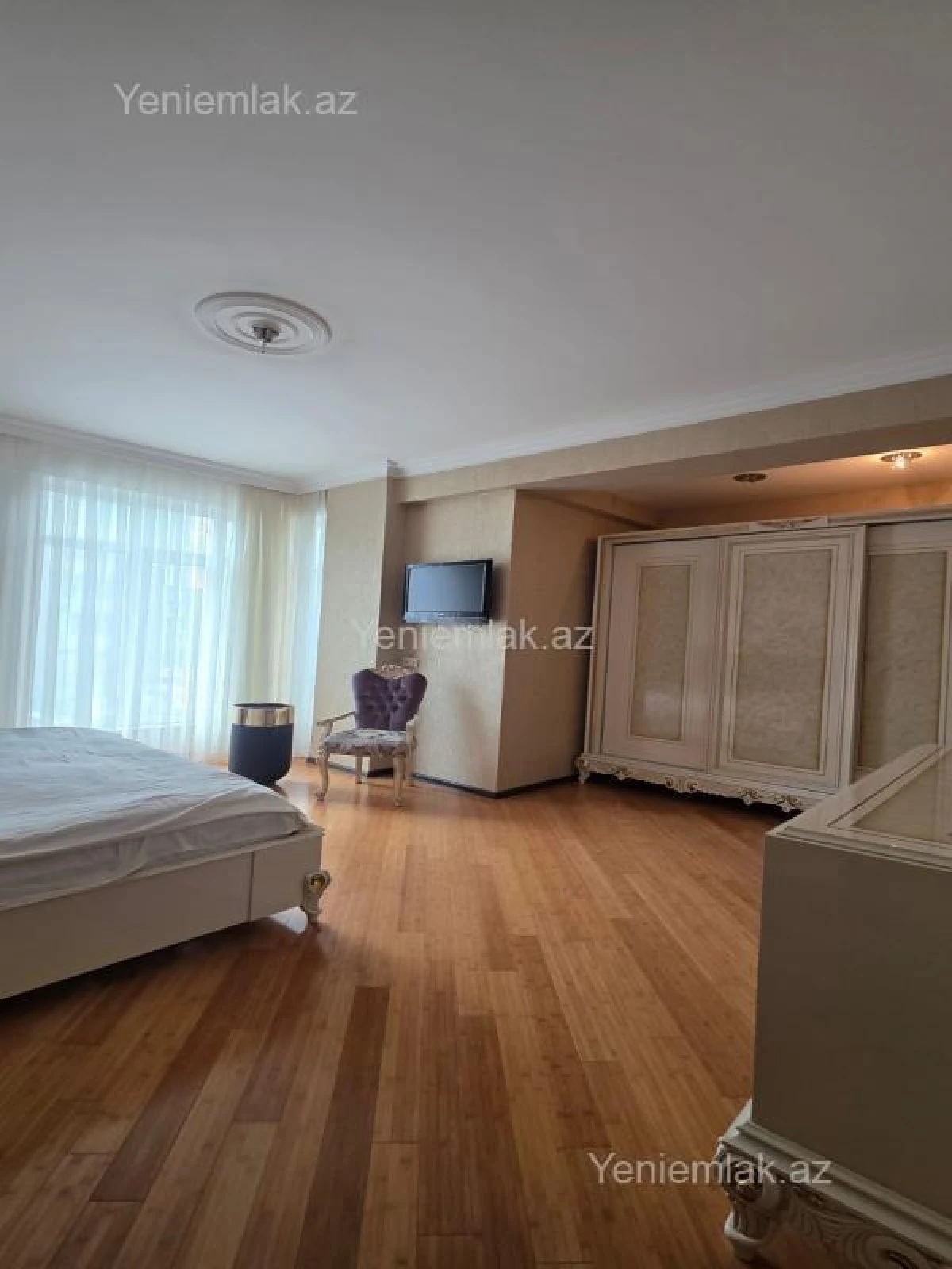 Satılır 3 otaqlı yeni tikili 131 m²