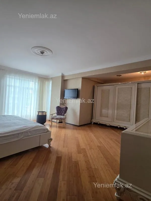 Satılır 3 otaqlı yeni tikili 131 m²