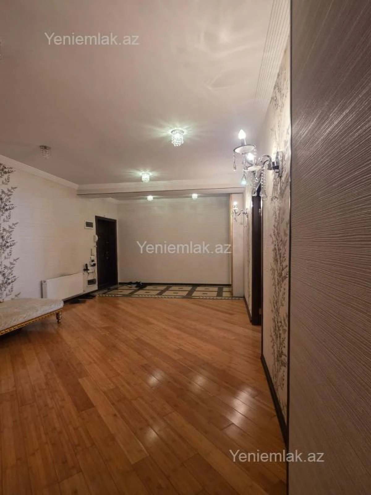 Satılır 3 otaqlı yeni tikili 131 m²