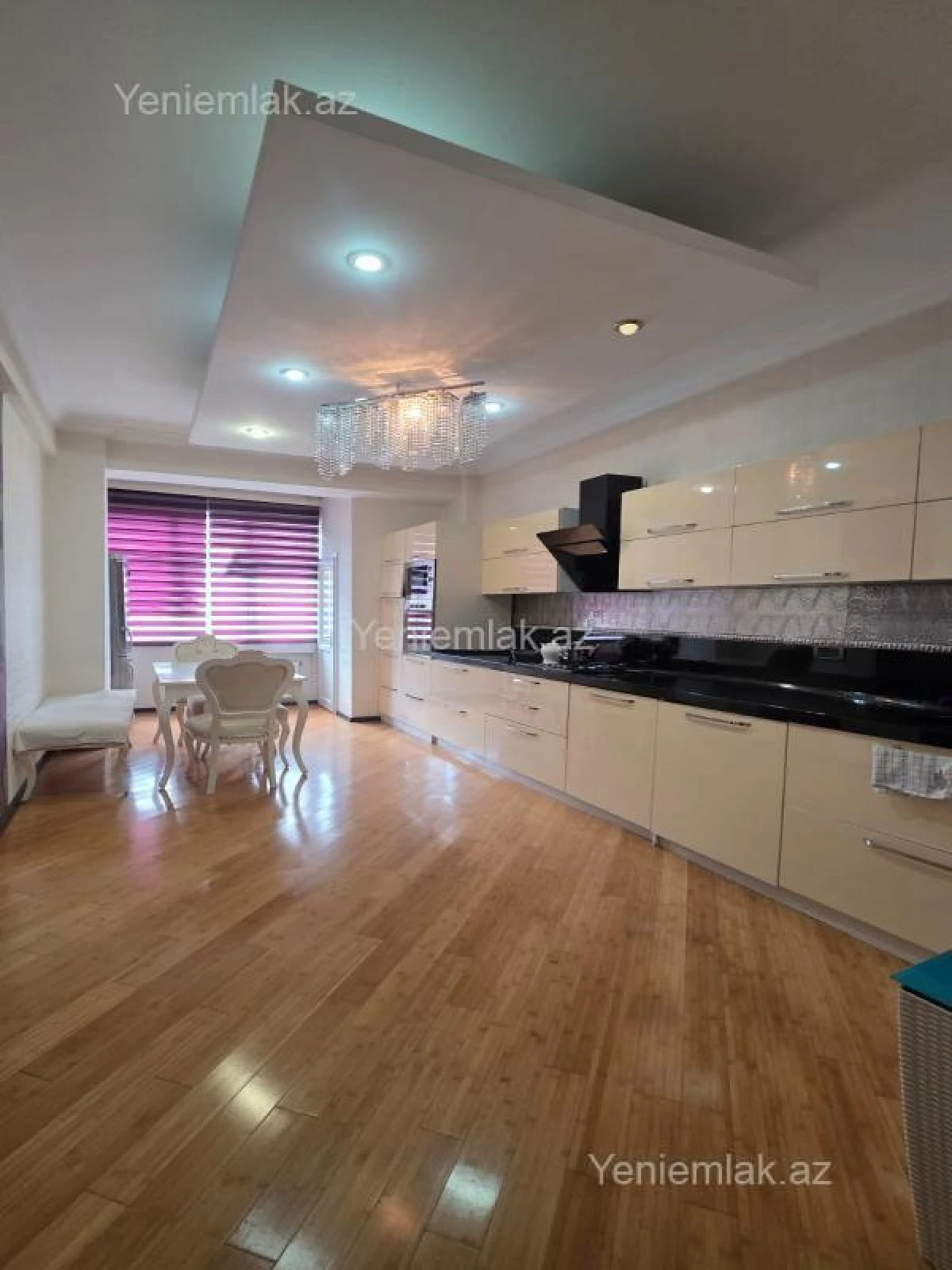 Satılır 3 otaqlı yeni tikili 131 m²