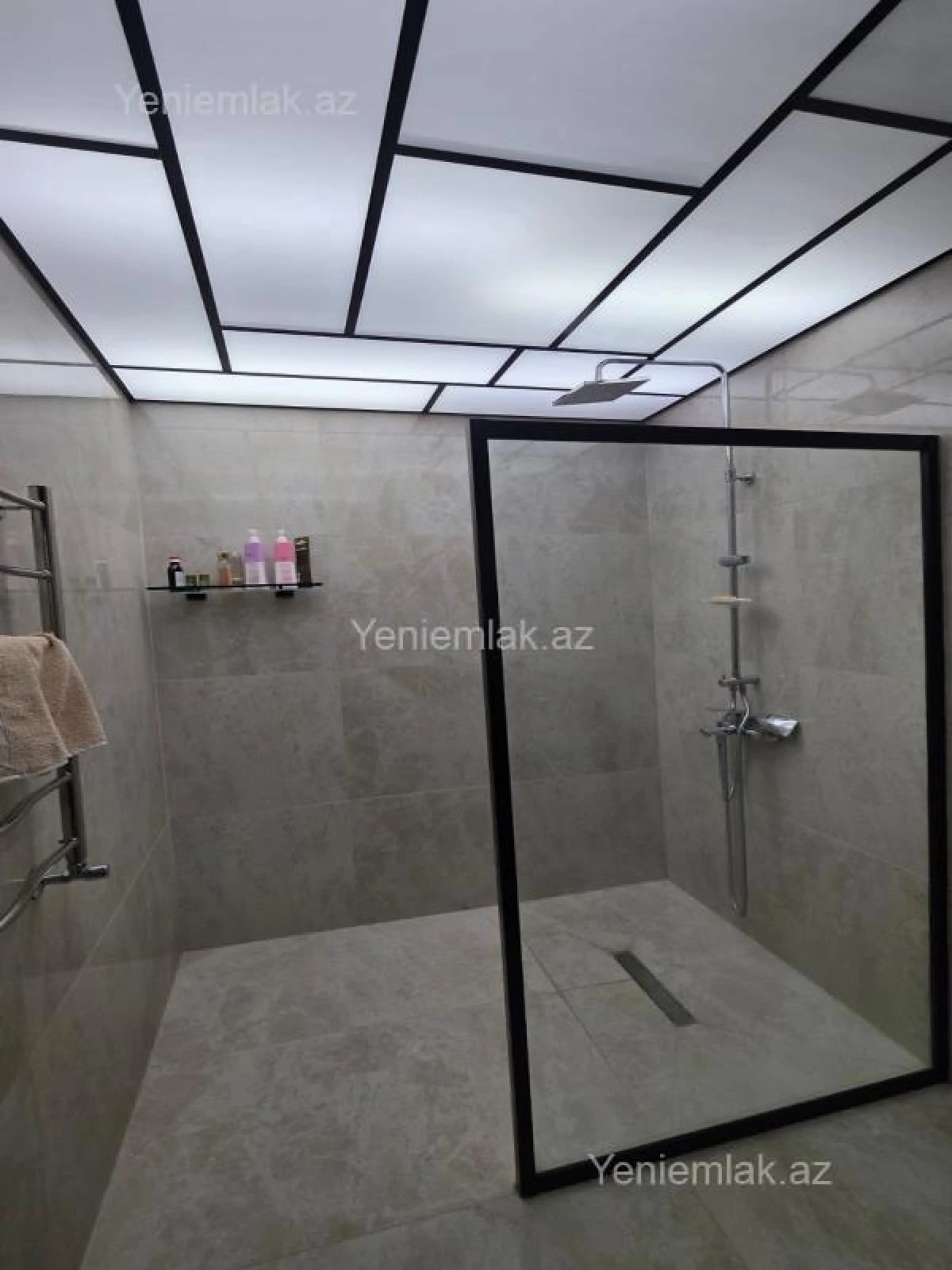 Satılır 3 otaqlı yeni tikili 131 m²